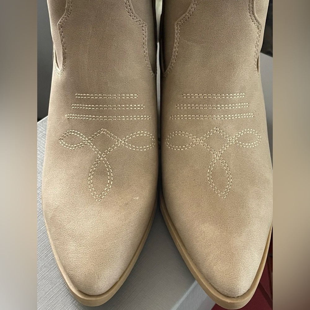 NWOT RACHEL ZOE rocky taupe boots size 10 no box - Picture 6 of 12